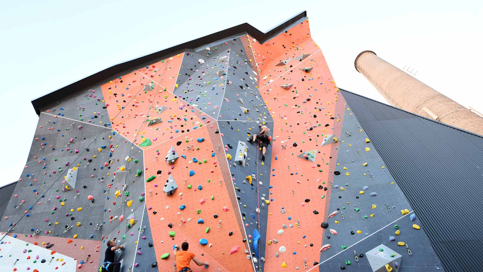 Le Climbing Mulhouse Center, mur d'escalade le plus haut de France